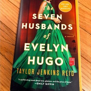 The Seven Husbands of Evelyn Hugo Book